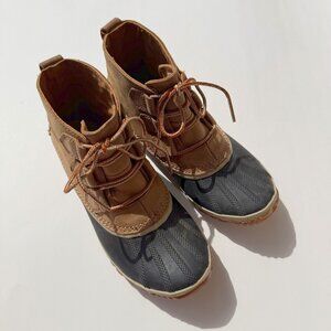 Sorel Out N About Tan Waterproof Duck Ankle Boots